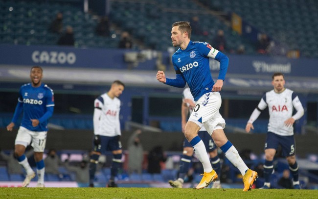 亚沙里告别 亚沙里告别